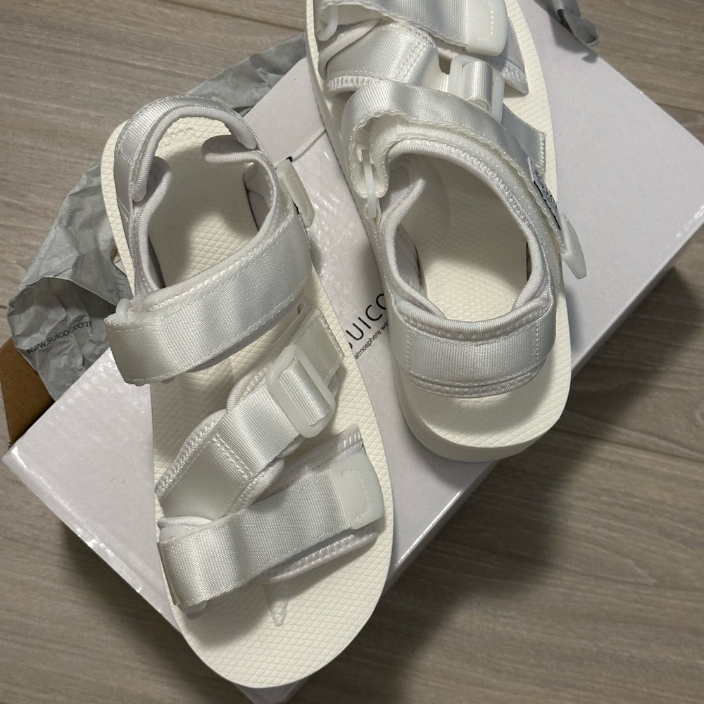 Suicoke White Sandals